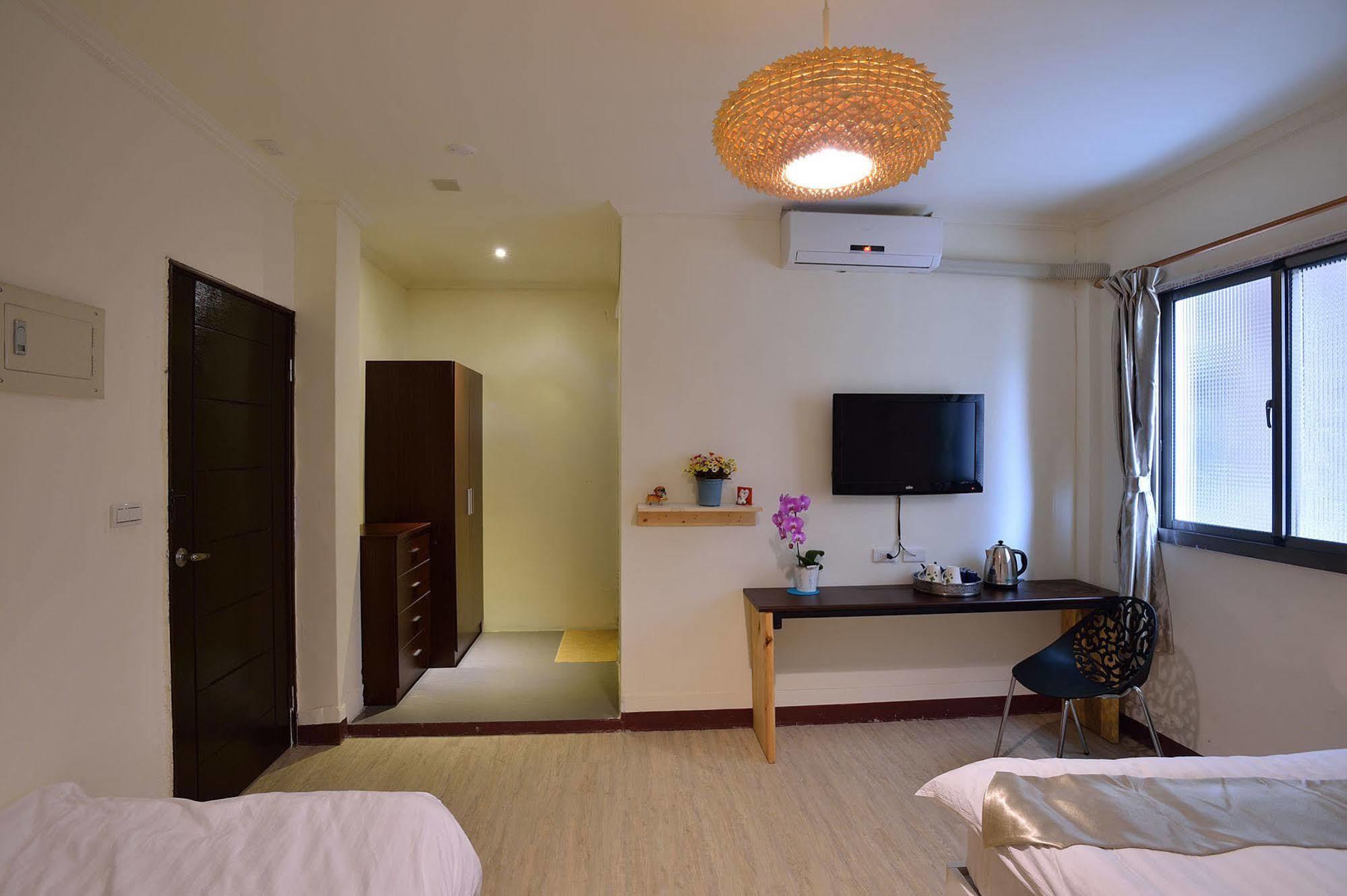 Ding Ding Homestay Jinhu Buitenkant foto